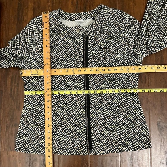 CAbi #5099 Full Zip Cliffside Moto Style Jacket Multicolor Abstract Print - Picture 12 of 12